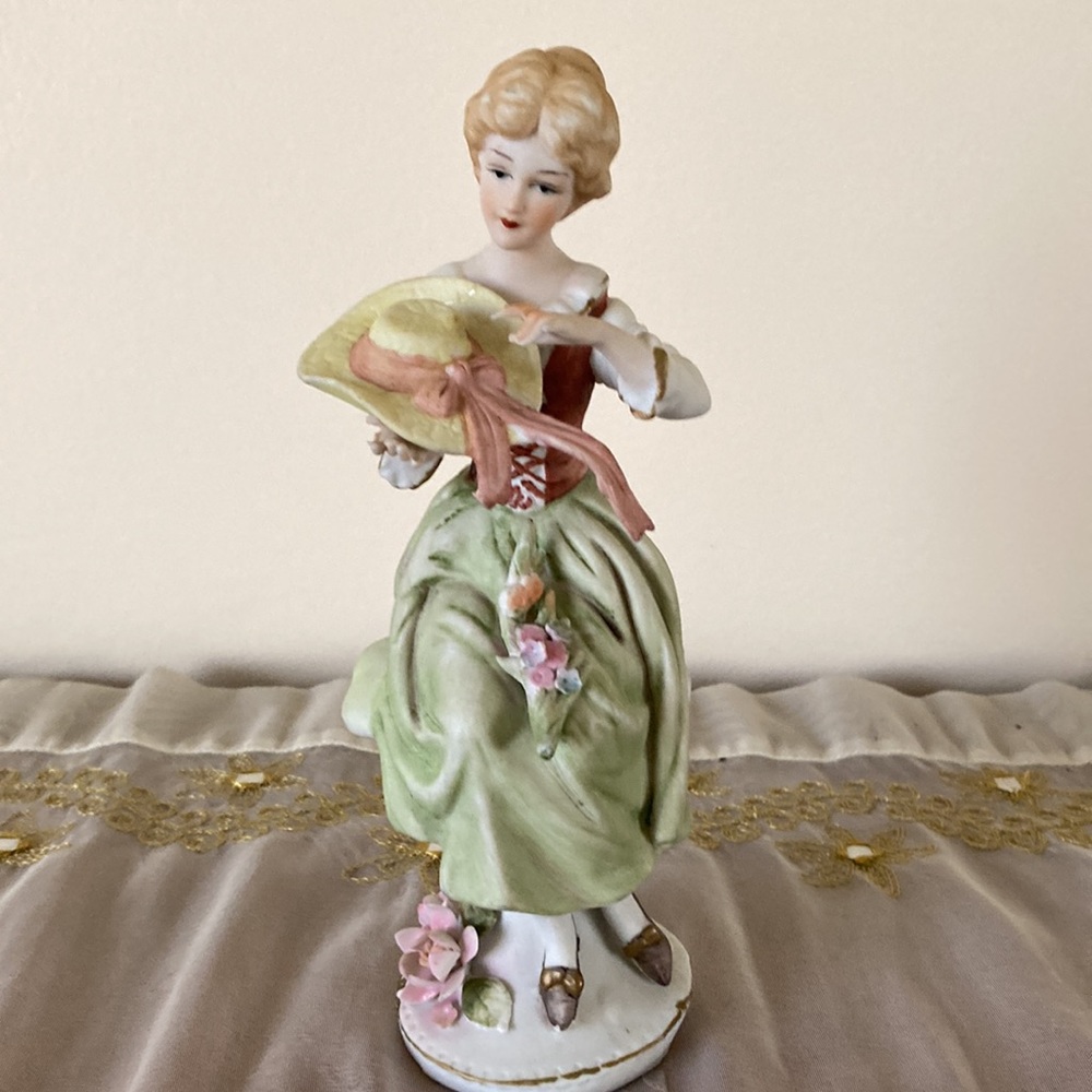 Vintage Hand Painted Porcelain Bisque Lady Figurine - Picture 2 of 10